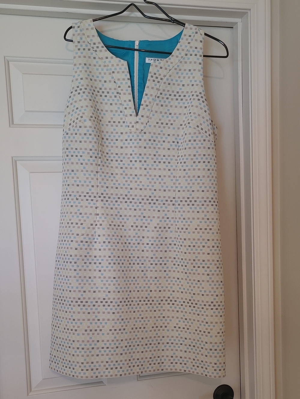 🩵 NWT Trina Turk Sheath Dress 14